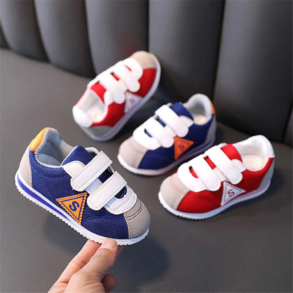 Athletic Outdoor Children Sports Shoes 2023 New Spring Lightweight School Boy Running Shoes Little Girl Sneakers Soft Sprint Dent skor W0329