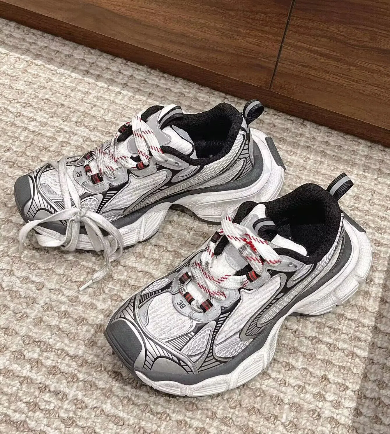 Sport-Style 3XL Sneakers Track 9 9.0: Retro Casual Low Top Runner ...