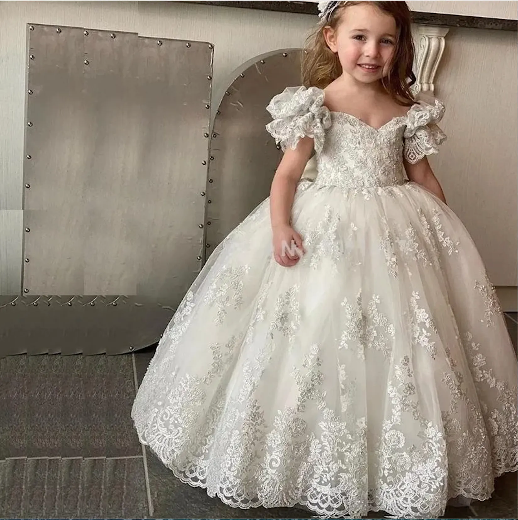 knee length dresses for ladies Ball Gown Scoop Neck Sleeveless Mini Tulle Flower Girl Dresses 6064568   COCOMELODY