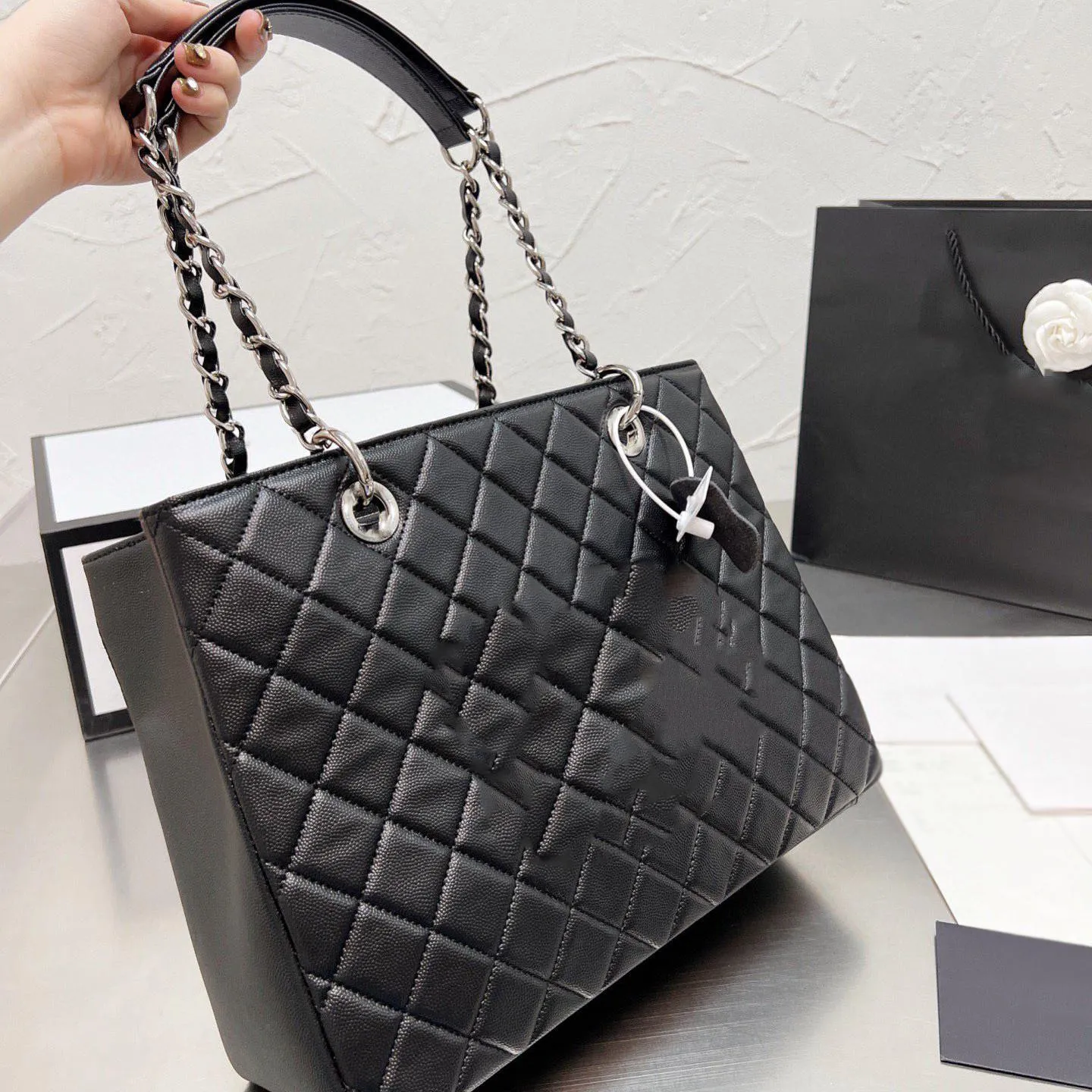 Black Quilted Leather Tote Bag with Gold Chain Designer Ladies Shoulder Bag for Everyday Use Casual Tote with Interior Zipper Pocket