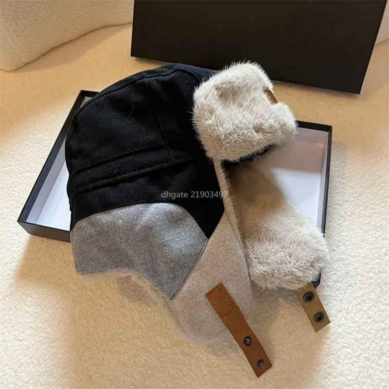 677341 Winter Bomber Hut Mode Luxus Casual hohe qualität brief Frauen Kaninchen Fell Hut Hut mit Ohren Flauschigen Hut Warm halten hut
