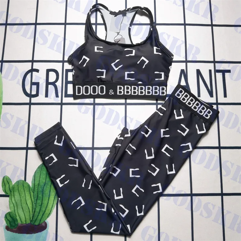 Chándales para mujer Traje de baño con estampado de letras completas Traje de baño negro clásico Señoras Tanques sexy Pantalones elásticos de dos piezas