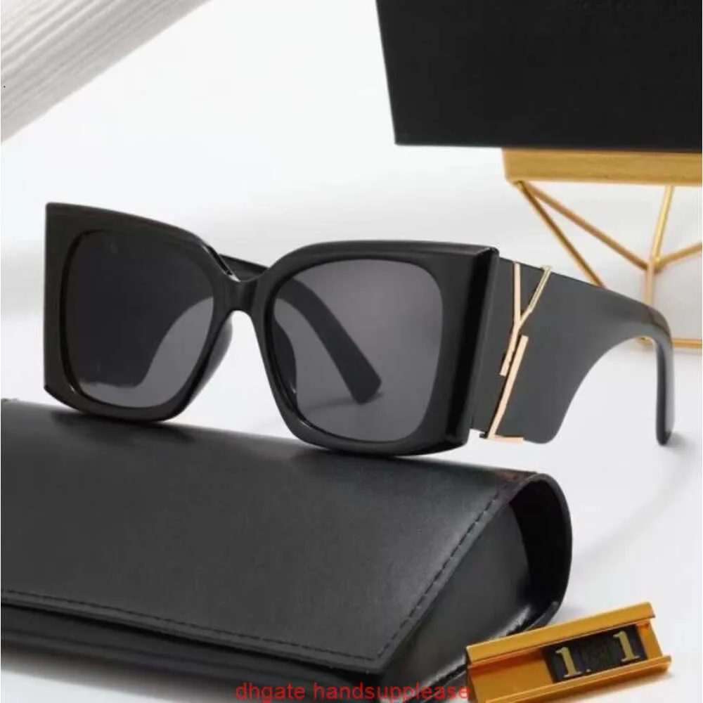 Lüks Güneş Gözlüğü Tasarımcı Güneş Gözlüğü Kadın Gözlükleri UV Koruma Moda Güneş Gözlüğü Mektubu Günlük Gözlükler Çok İyi