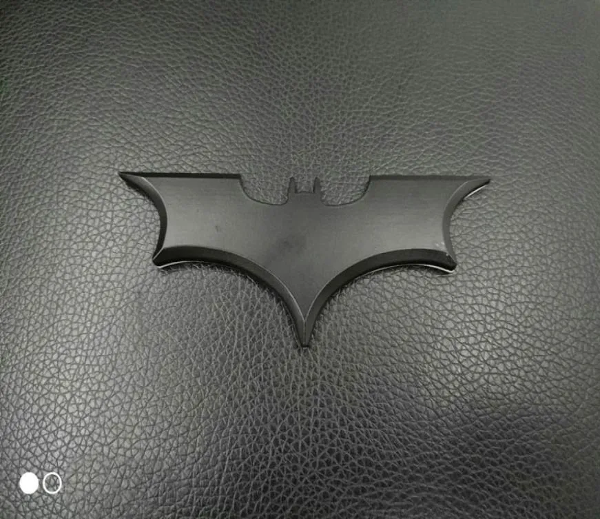 1 pz Car styling 3D Cool Metal Bat Auto Logo Adesivi per auto in metallo Batman Badge Emblem Coda Decalcomania Moto Veicoli Accessori auto7818540