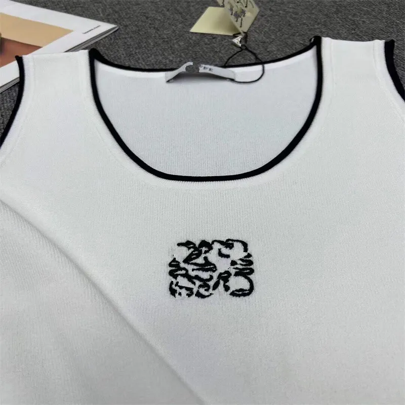 2023 Summer New Embroidery Short Slim Fit Slimming Chest All-Match Sleeveless Vest Stretch Bottoming Shirt for Women