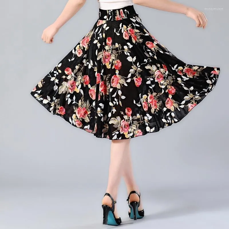 Юбки 2023 летние женщины шикарные цветочные печать эластичная эластичная юбка с высокой талией женский колен европейский стиль Big Swing Z146