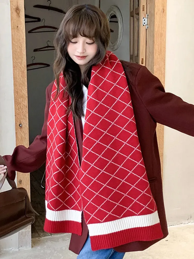 Écharpes Nouveau 2023 Écharpe tricotée pour femme Hiver Femmes Vintage Prep Style Plaine Écharpe Drone Foulard Bufanda Noël Long Sac Châle Paréo 231103