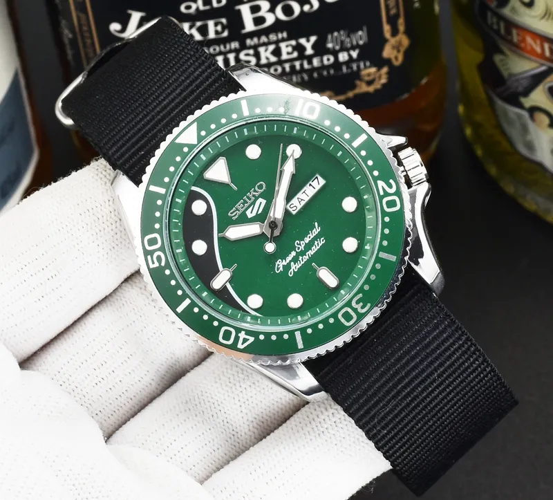 Seik Horloges voor Mannen 2023 Heren Horloges Drie naalden Quartz Wastch Japan Top Luxe Merk designer Klok Stof Band Mode accessoires Vakantie cadeau