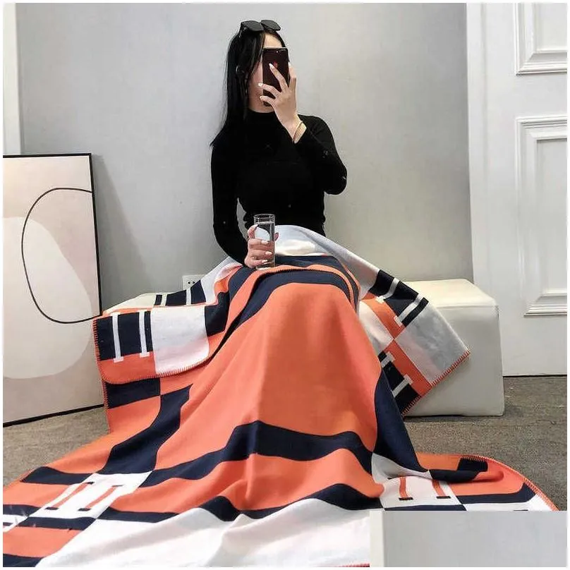 Blankets Designer Cashmere Blankets Luxury Letter Home Travel Throw Summer Air Conditioner Blanket Beach Towel Womens Soft Drop Delive Dhgn9