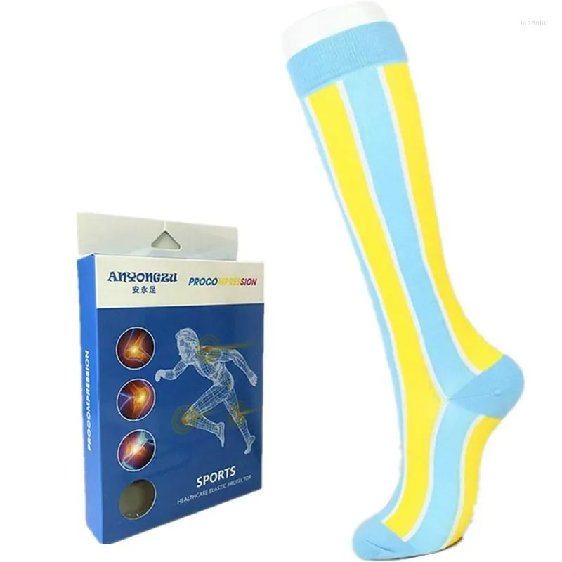 Chaussettes de sport Impression à rayures verticales Nylon Protéger les jambes Soulager la douleur Chaussette de compression Polyvalent Élastique Hommes Femmes Sport au genou