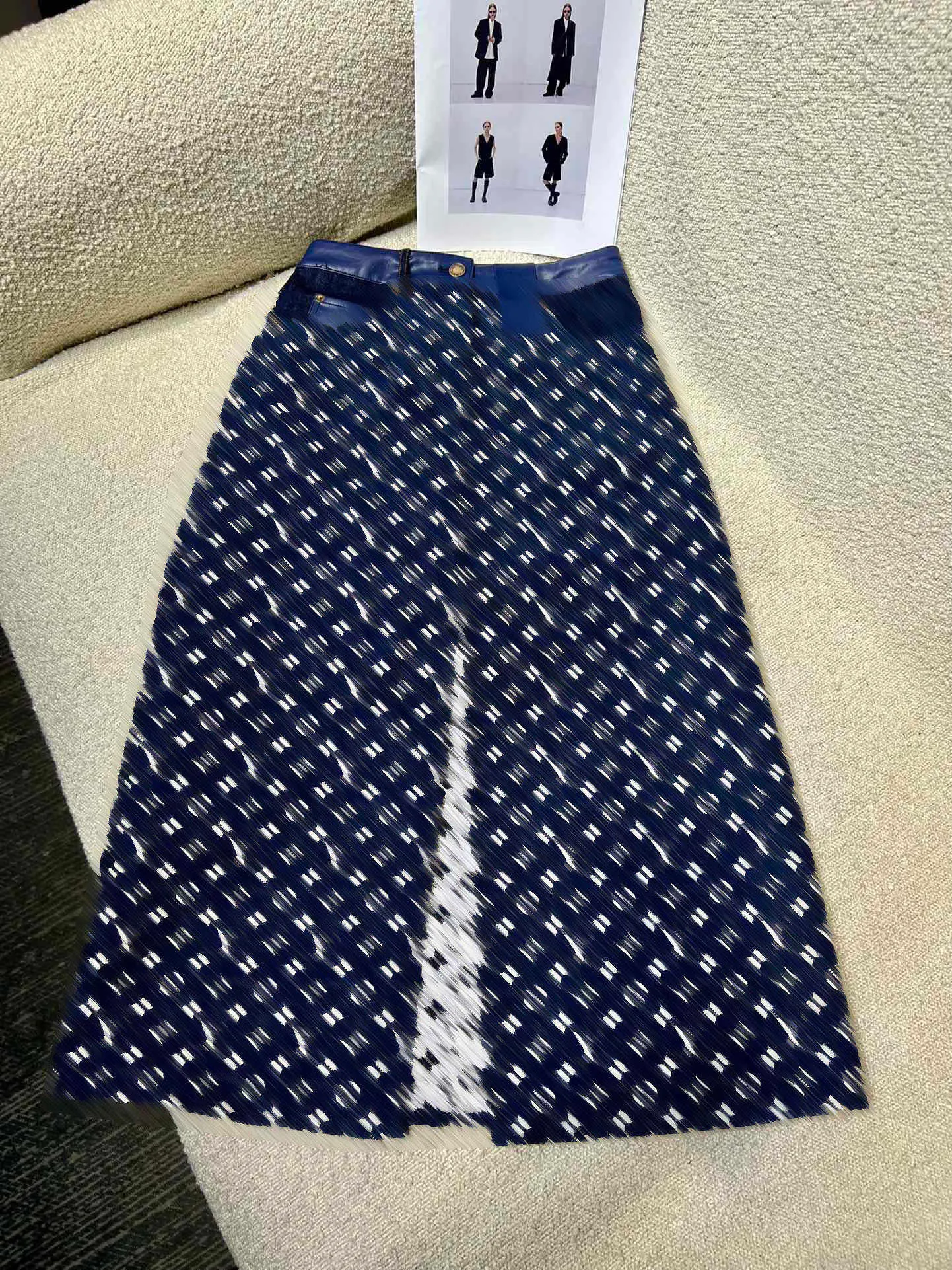 デザイナーNew Women Sスカートはファッショナブルで咲く女の子オーバースカートサイズm l高品質のカスタムボタンを11月に飾る。