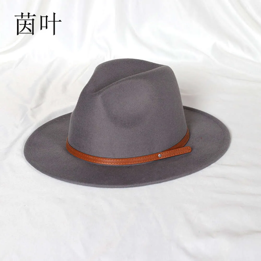 Brunt litet bälte, mjuk hatt, jazz Panama filt hatt