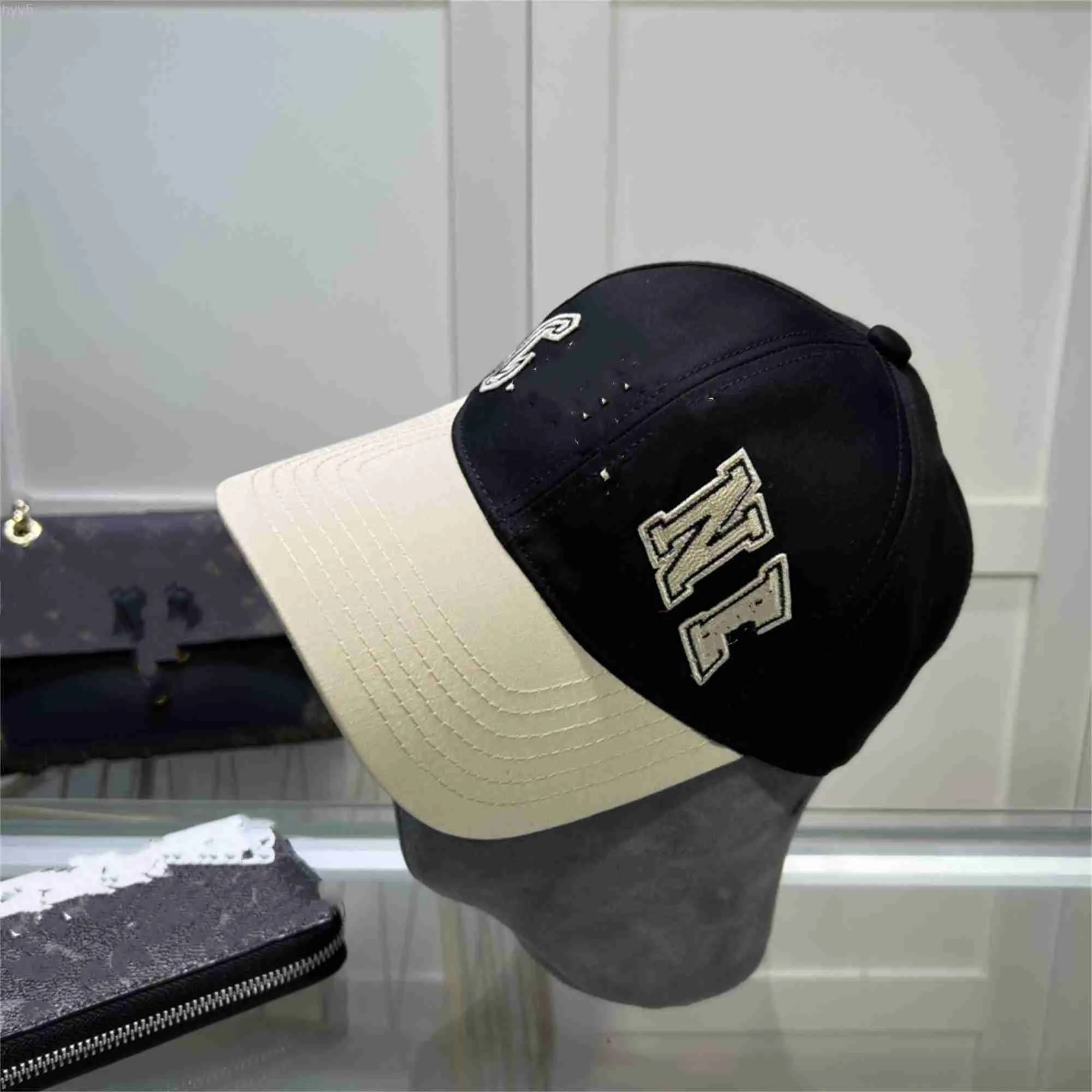 Altri accessori Bb Designer Lettera ricamata Marchio di moda Triangolo invertito Pescatore Cappello da donna di lusso da uomo Bottone regolabile Baseball