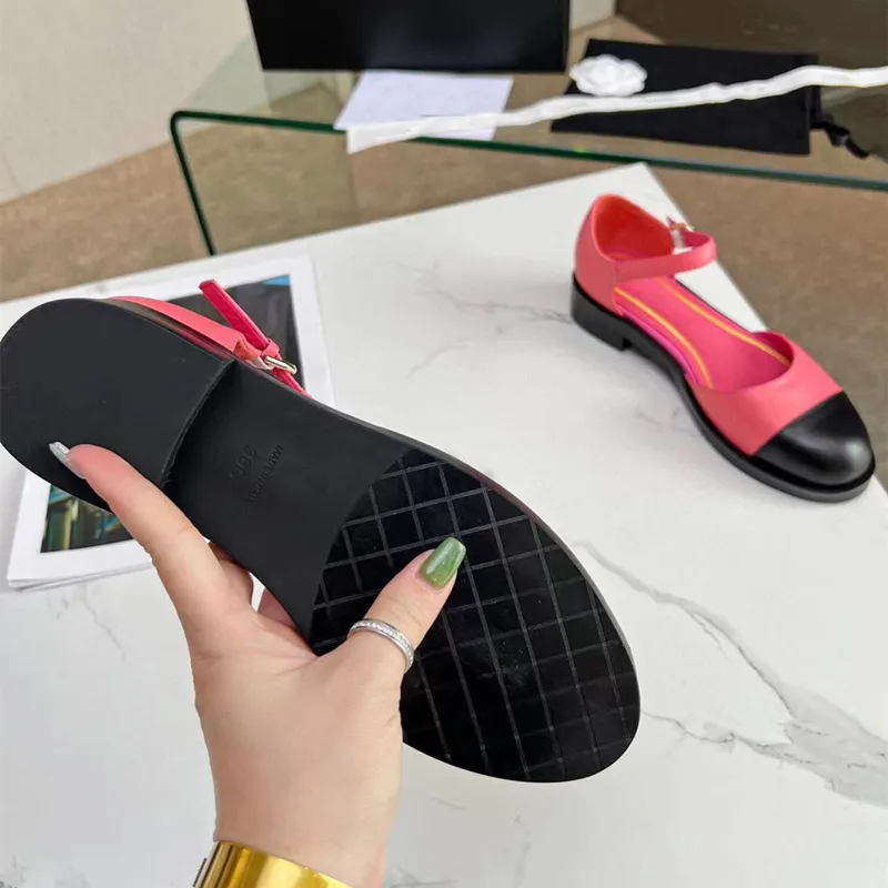 Designer Casual Women Sandals leather fashion all-in-one luxury preppy Mary Jane women`s shoes Women`s low heel Hollow out single shoe Large size 35-41 with box