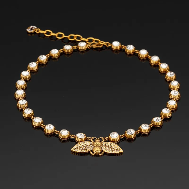 Pendentif abeille mode américaine en laiton plaqué 18K, Bracelet en détresse, chaîne de clavicule, collier de luxe léger de haute qualité pour femmes