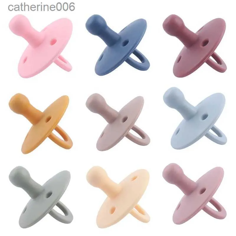 PACIFIERS# BABY SILICONE PACIFIER SOFT BPA Gratis Soother Spädbarn Dummy Nippel Nyfödd baby TeteTher Toy TingeThing Nursing Pacifier Chain Pendanl231104