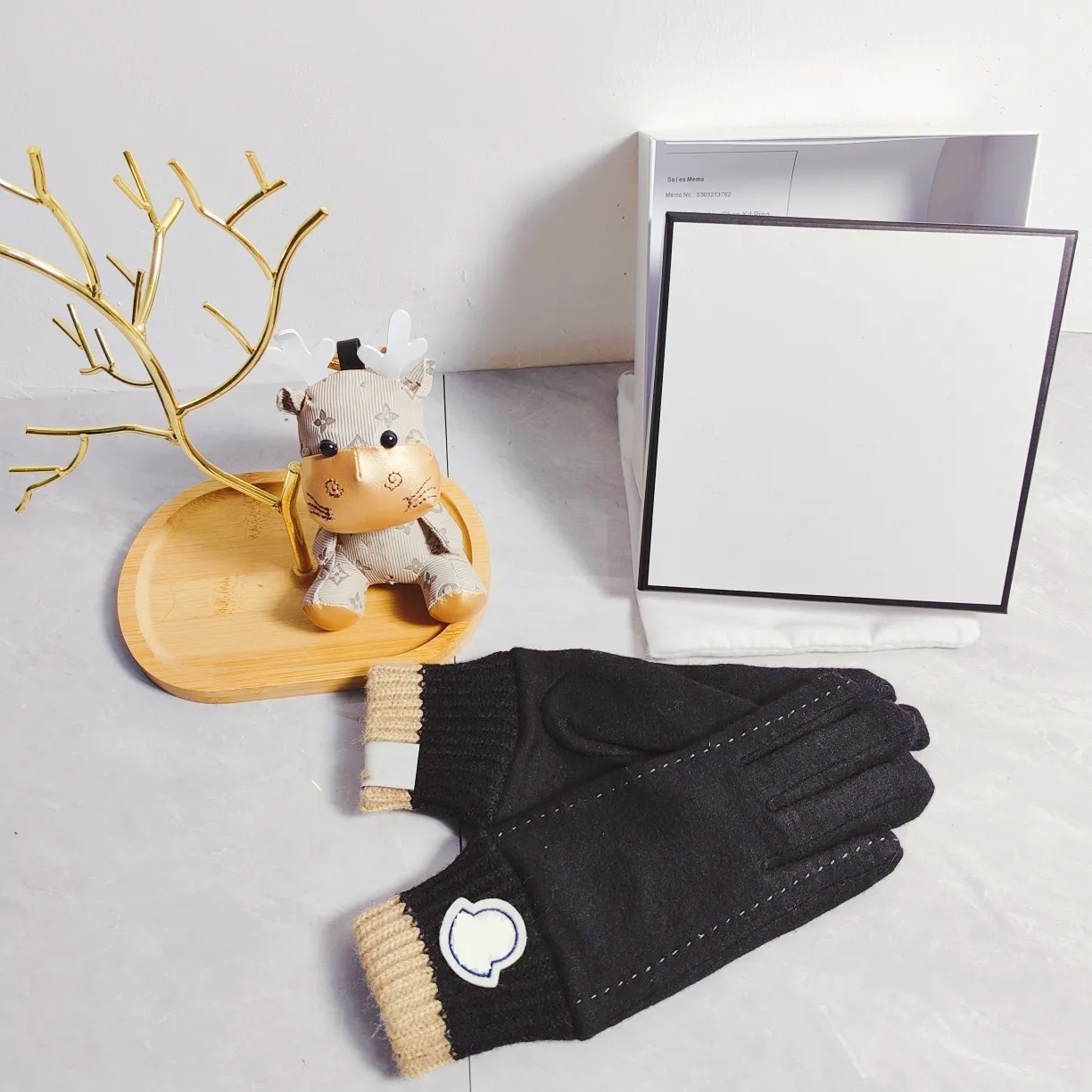 MO 2023 NCL R COUNTE NY PODUCT WOOL Fashion Gloves Autumn och Winte Wam Plush Foder ComFotable Soft Vesatile One Size Designe