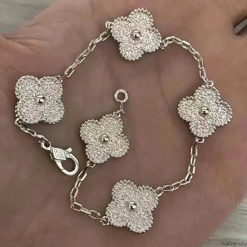 Braccialetti con ciondoli Bracciale di lusso con trifoglio di lusso Bracciale con perle 4 foglie in oro 18 carati Collana con bracciale di marca laser Orecchini Matrimonio con gioielli Igjo