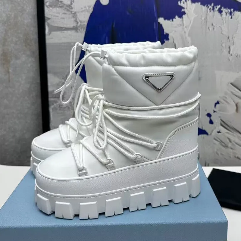 Cold Winter Snow Lool Resistant Boot Designer Shoe Femmes Boots Long Boots Plateforme classique Femmes hautes hautes Chaussures Bottom Woman Plance Chaussures chaudes Taille 36-40-41 80963 S S S