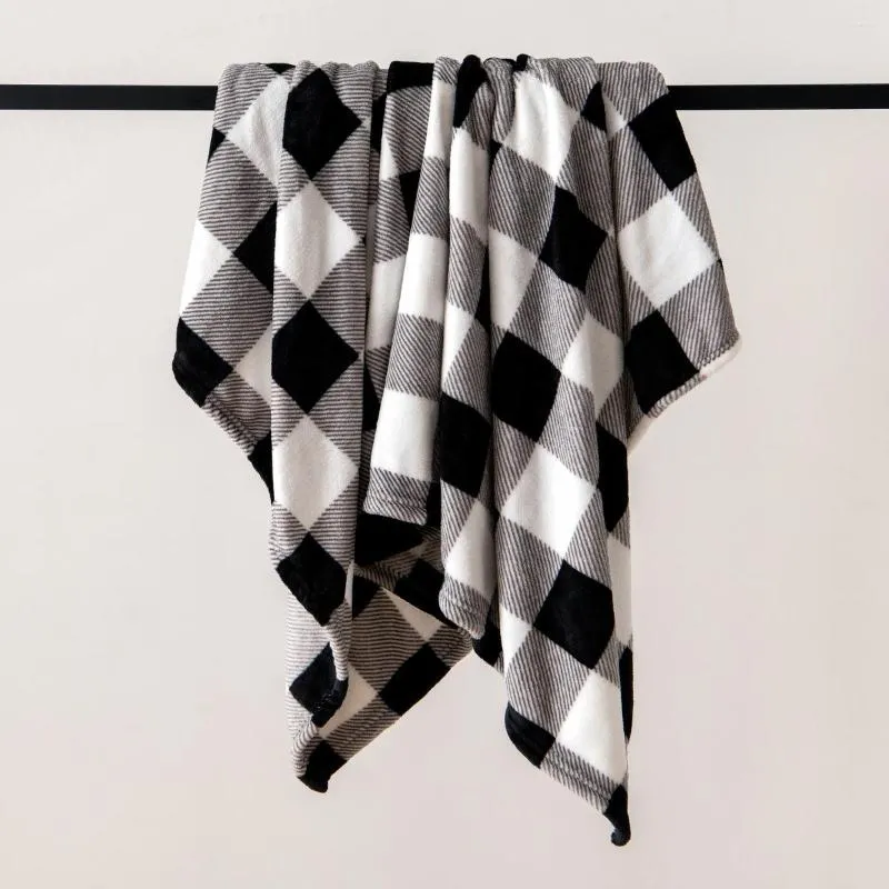 Blankets Black And White Flannel Throw Blanket For Sofa Soft Warm Velvet Couch Towel Office Nap Shaw Plush Bedspread