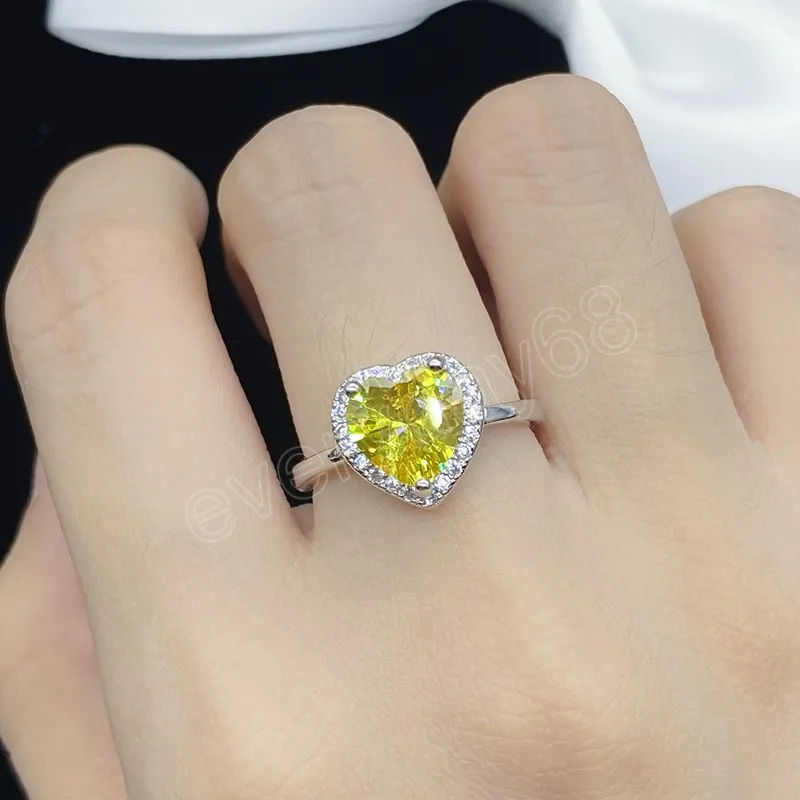 Luxury Heart-shaped Imitation Citrine Open Rings for Women Elegant Shiny Zircon Rings Wedding Engagement Jewelry