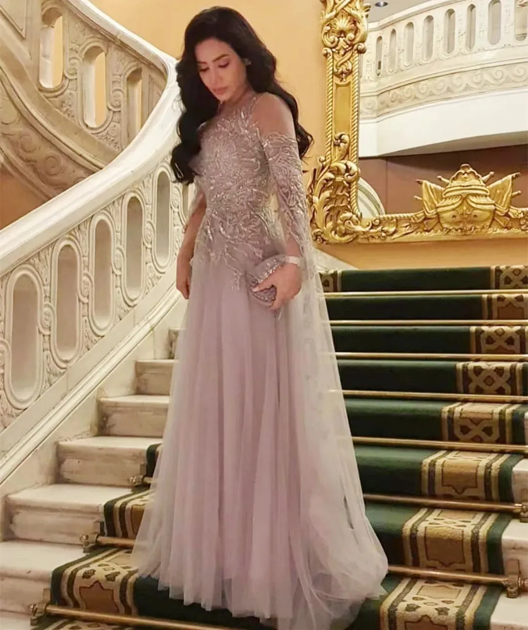 Saudi Arabia Women Evening Dresses - Sheer Crew Neck Lace Applique Long  Sleeve Tulle Gowns for Formal Prom Party - Red Carpet Style