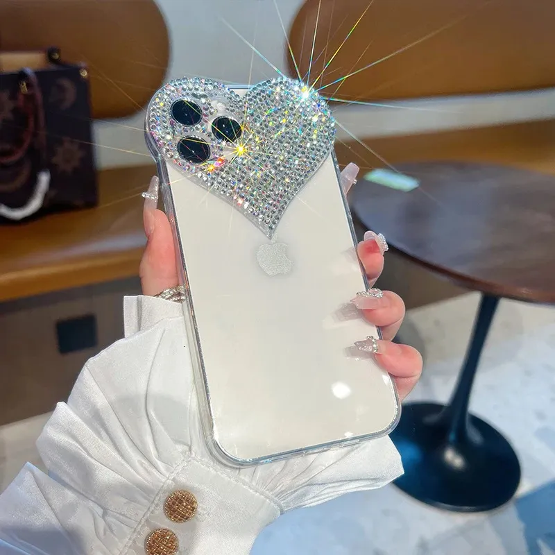 FASE CHEFE FLASH 3D Love Diamond Camera obiektyw na iPhone 14 11 13 Pro Max X XS XR 7 8 Plus Deluxe Rhinestone Transparent Cover 231104