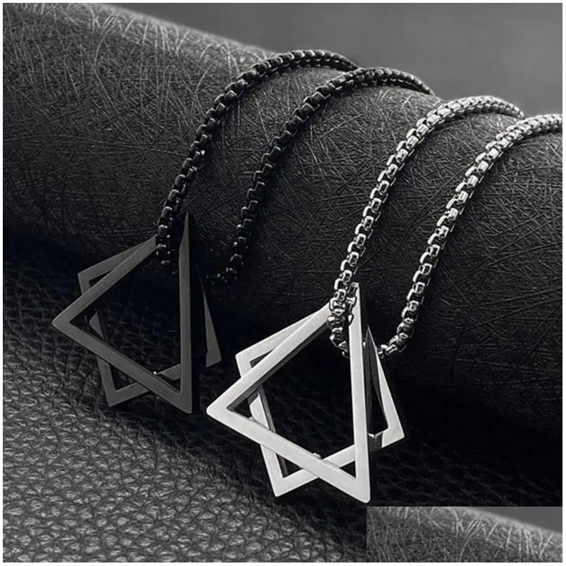 Hänge halsband Hip Hop Titanium bara långt hänge halsband geometriska triangel fyrkantiga halsdekoration trendiga coola smycken droppe Deliv DHQF6