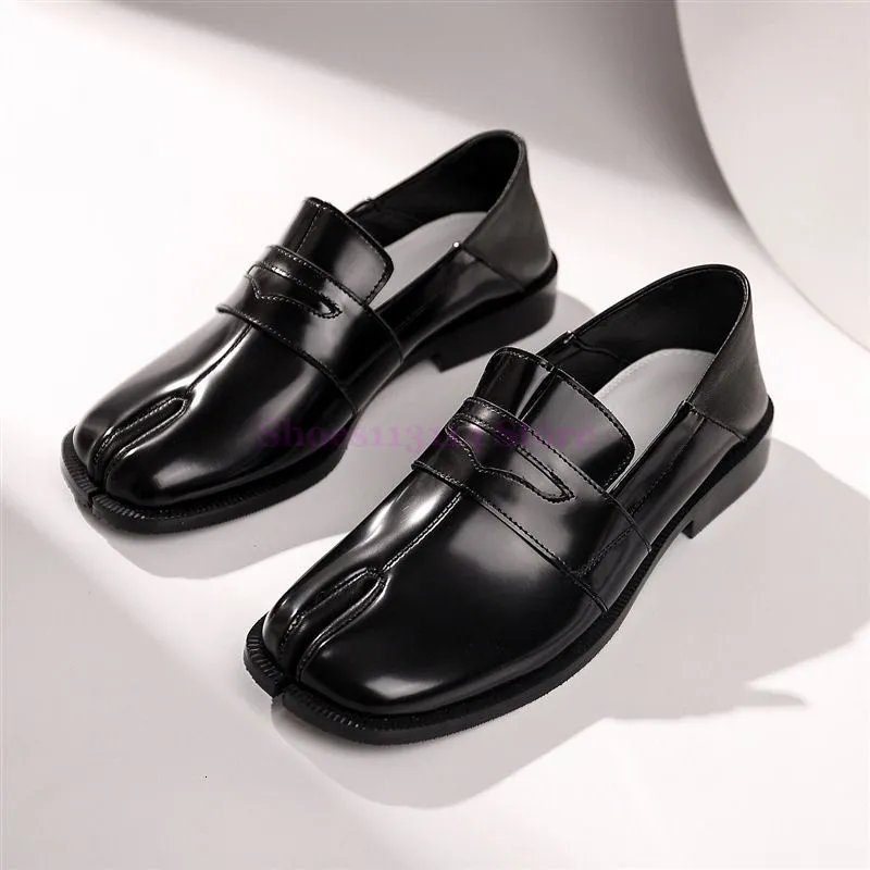 Luxury split-toe ninja pumps tabi shoes genuine leather womens mens loafers vintage british style fashion designer dress shoe party