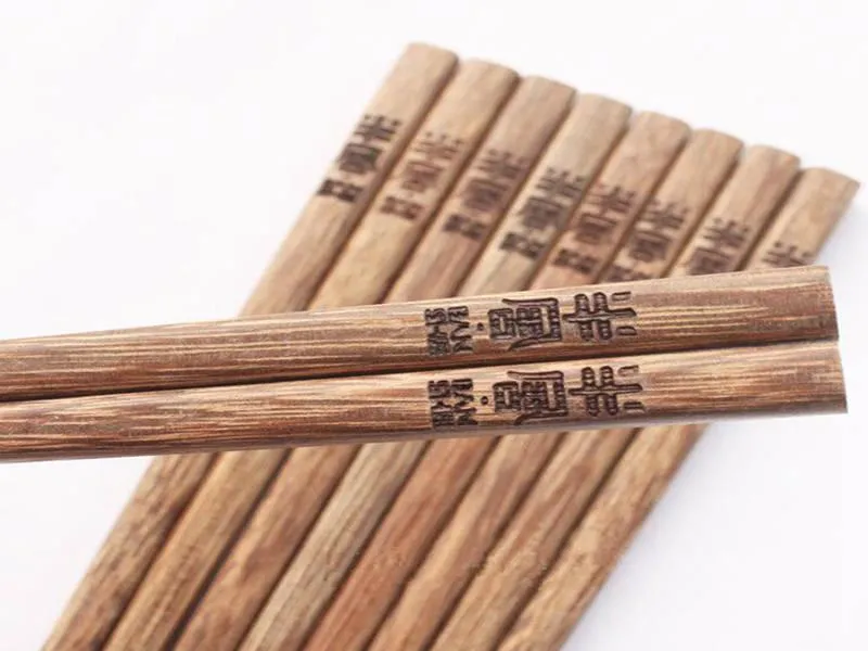 New arrival Creative Personalized Wedding favors and gifts, Customized Engraving Wenge wood Chopsticks Free custom logo 12 LL