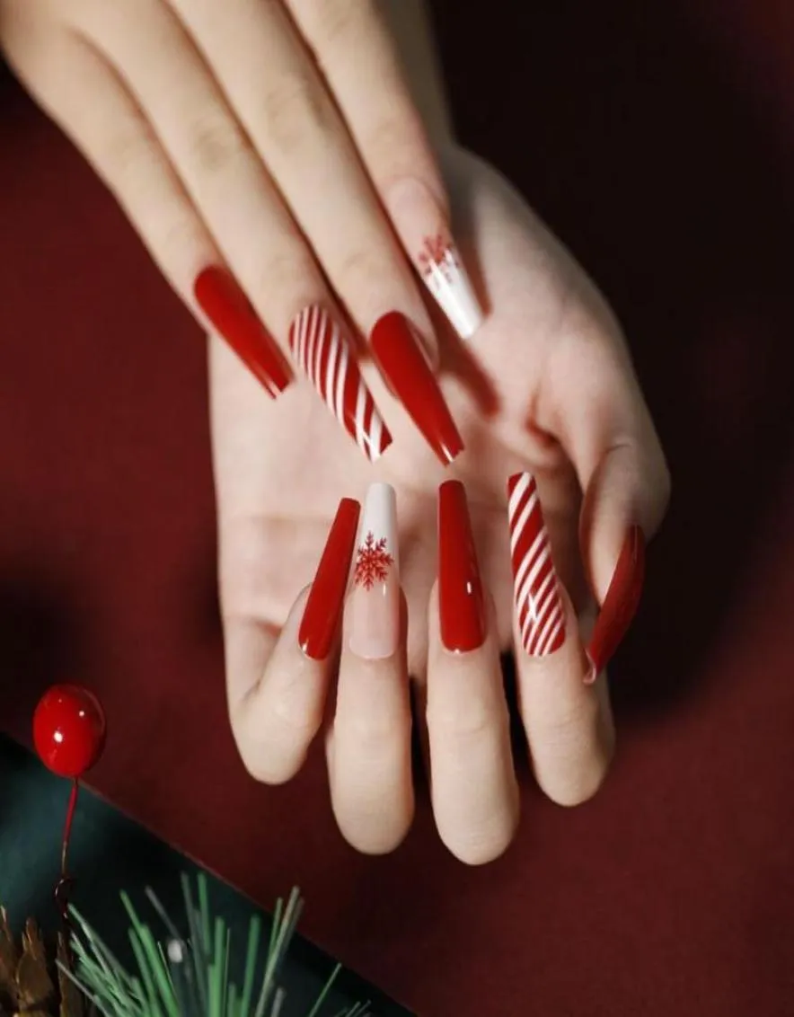 Накладные ногти Нажмите на рождественский гроб Накладные ногти с дизайном Съемные носимые балерины с полным покрытием Tips9778339
