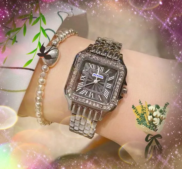 Słynny mały klasyczny zegarek projektantów 30 mm luksusowy moda kryształowy pierścień Diamonds Watche Watche Women Quartz Square Roman Tank Tarp Ladies