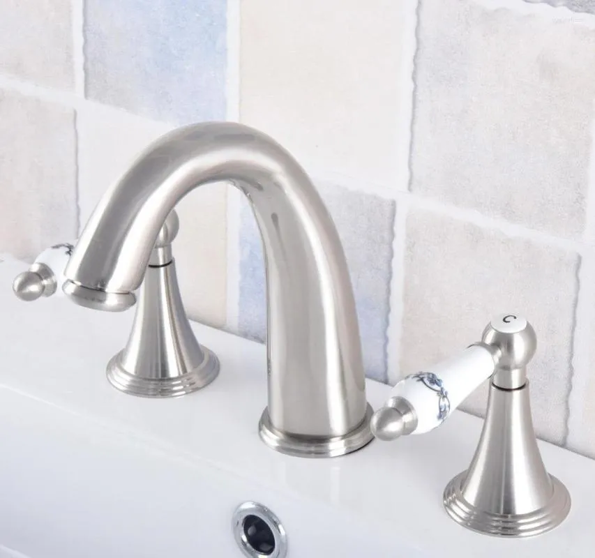 Bathroom Sink Faucets Nickel Brushed Brass Ceramic Lever Knob Widespread Basin Faucet And Cold Water Tap Deck Mounted 3 Hole Dnf682
