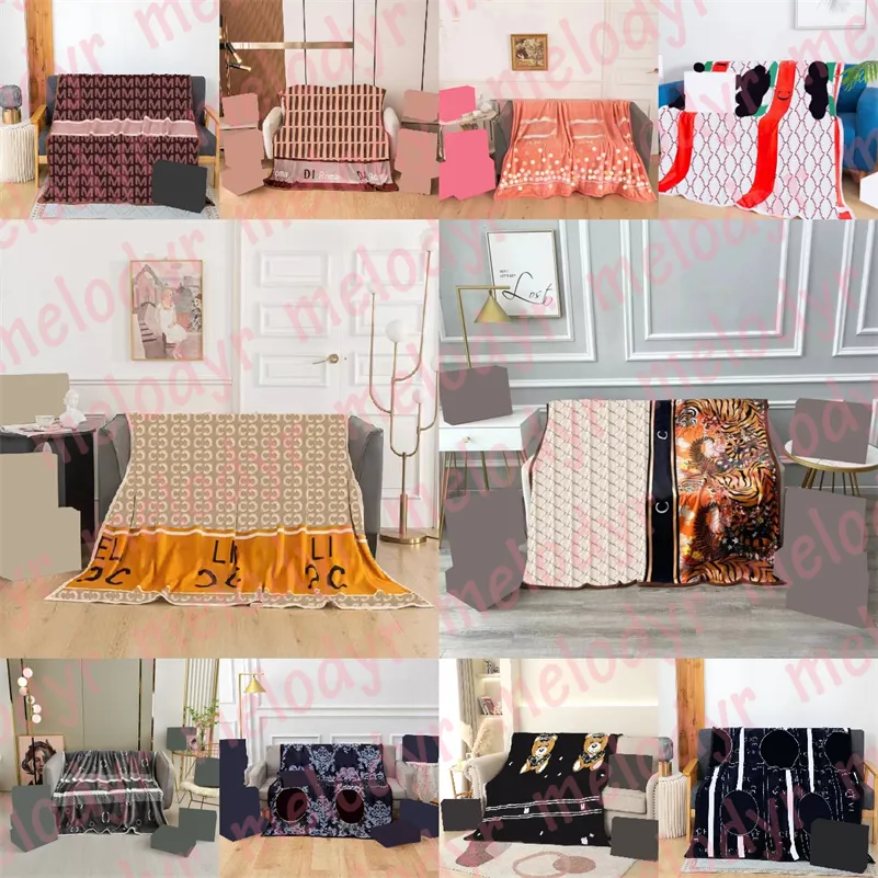 Fashion Designer Blanket Luxury Flannel Throw Blankets Letter Print Travel Cover Blanket Home Sofa Bed Carpet