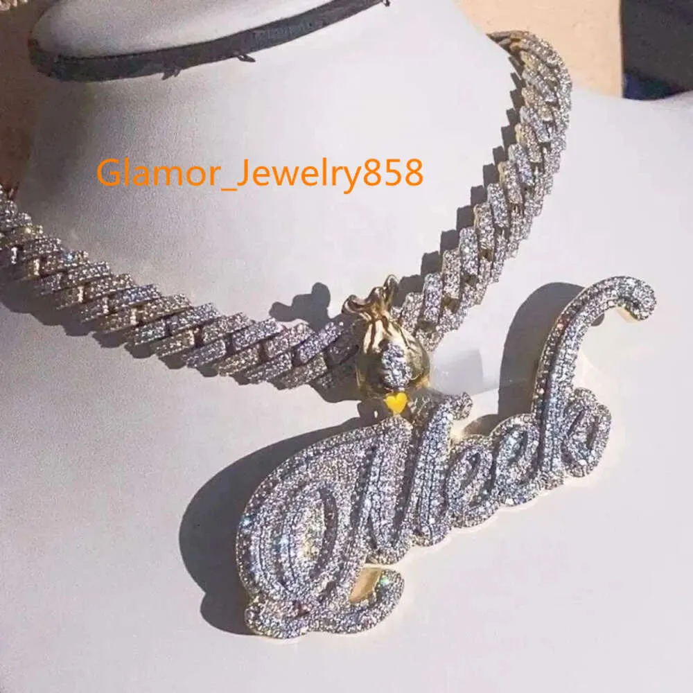 LANSON Anpassad initialnamn Pendant Anpassad full Iced Out Charm S925 Moissanite Diamond Letter Chain för män och kvinnor