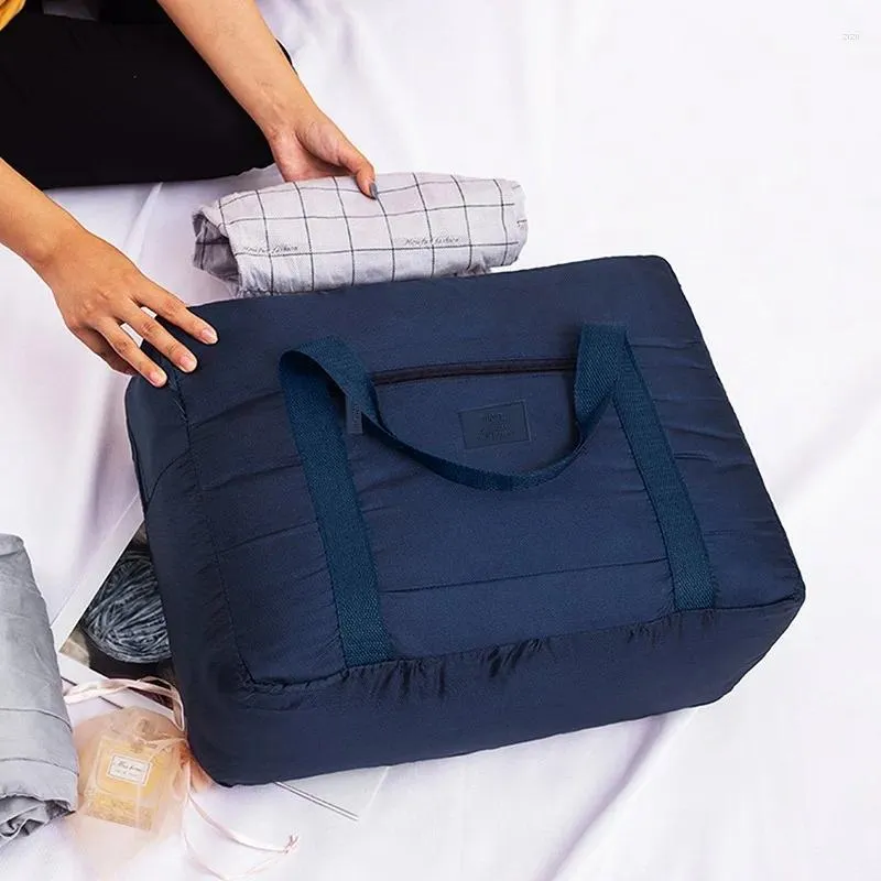 Duffelväskor hög kapacitet fällbar resväska nylon vattentäta handkläder arrangör män och kvinnor förvaring