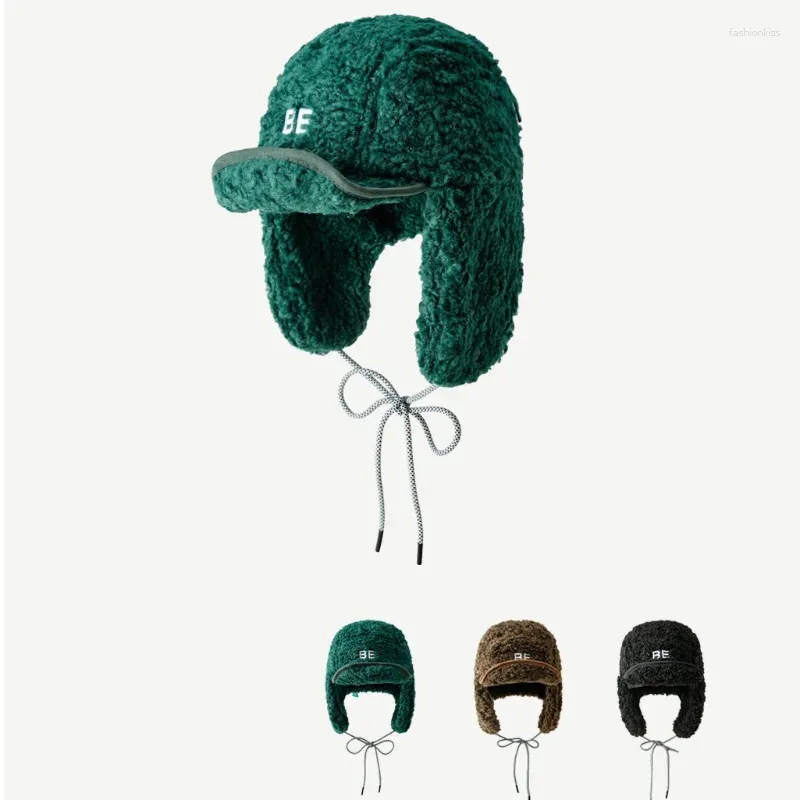 Berretti Marea Marca Lettera Ricamata Lei Feng Cappello da Donna Inverno Lana di Agnello Calda Versione Coreana Moda Tessitura Pilota Bomber da Uomo