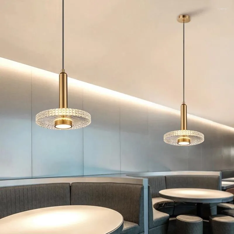 Lámparas colgantes Lámpara acrílica LED nórdica Restaurante posmoderno Sala de estar Luz Decoración del hogar Barra de noche Platillo volador Colgante