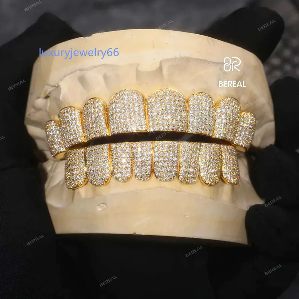 Denti d'oro personalizzati Grillz Taglio brillante rotondo 10K 14K 18K Vvs Moissanite Grillz Gioielli Hip Hop Grilliz per uomo Donna