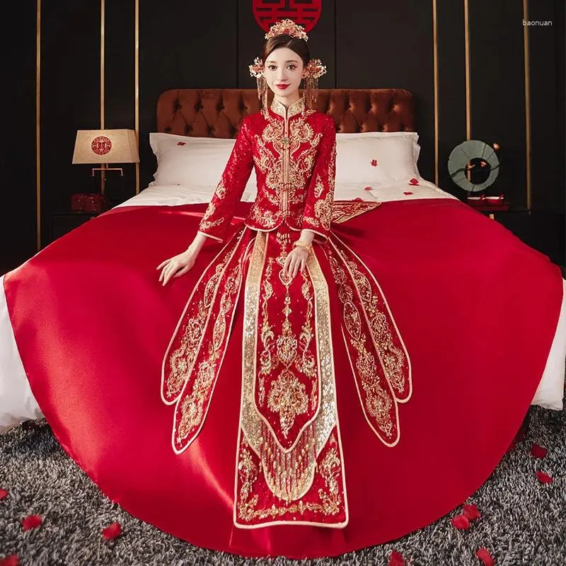 Ethnische Kleidung im chinesischen Stil funkelnde Pailletten Perlen Quasten Hochzeitskleid Braut Cheongsam Stickerei Qipao für Frauen Party Toast Kleid