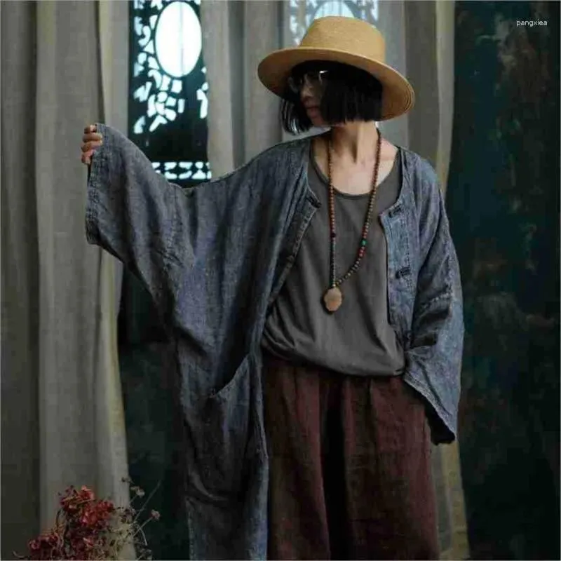 Women's Trench Coats Johnature Women Vintage Linen Solid Color O-Neck Button Patchwork Pockets Loose 2023 Autumn Chinese Style