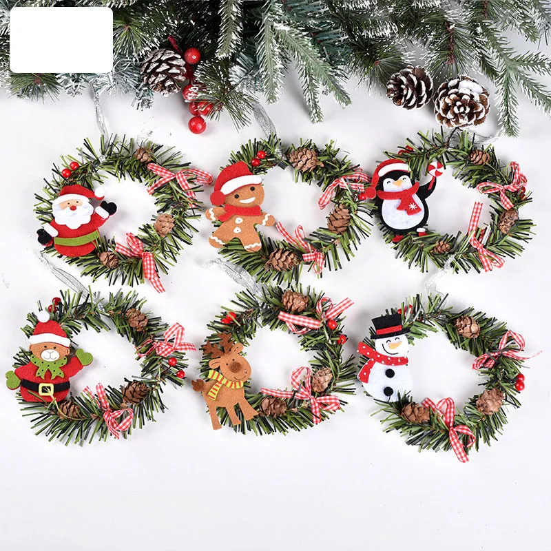 Christmas decorations Christmas wreath pendants Christmas snowman elk circular PVC pendants Christmas tree pine nut pendants