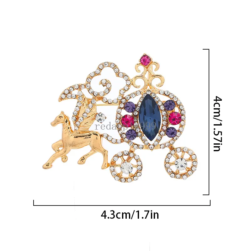 Luxury Hollow Crystal Pumpkin Carriage Brooches for Women Exquisite Rhinestone Brooch Scarf Buckle Halloween Party Jewelry