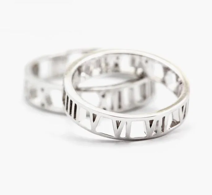 S925 argent sterling or blanc chiffres romains bague de couple style européen vacances numérique creux mode jeunesse accessoires J21806326