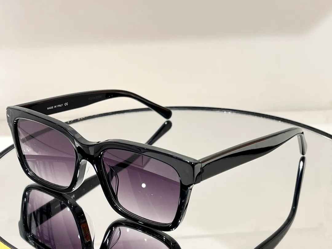 5417 fyrkantiga solglasögon svartgrå gradient kvinnor designer solglasögon sunnies gafas de sol Sonnenbrille skuggor uv400 glasögon med låda