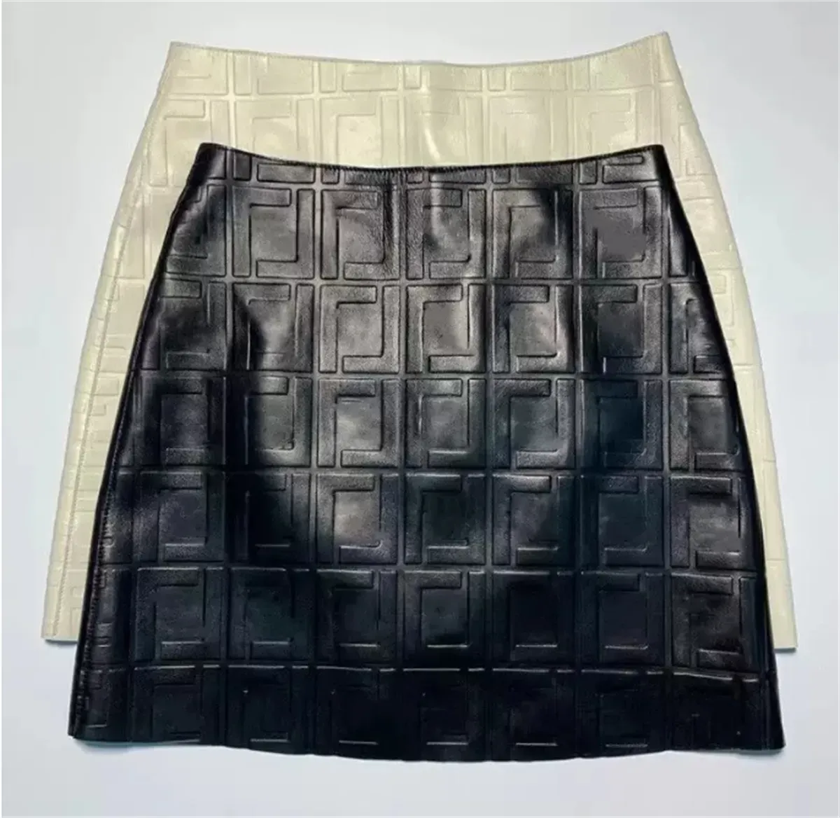 2023 Fashion Womens Pu Leather Jaints Summer Shorts Designer Gentleman Side Side Mobile