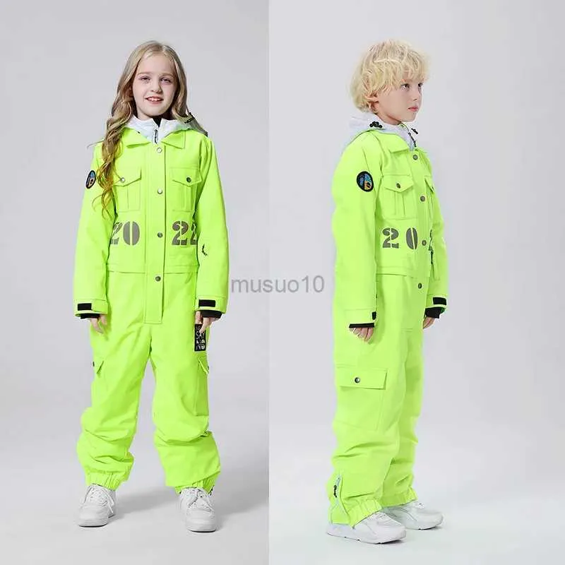 Другие спортивные товары Детский цельный лыжный костюм для девочек и мальчиков Костюм для сноуборда Утолщенный теплый детский лыжный комплект Зимняя одежда с капюшоном Ветрозащитная водонепроницаемая HKD231106