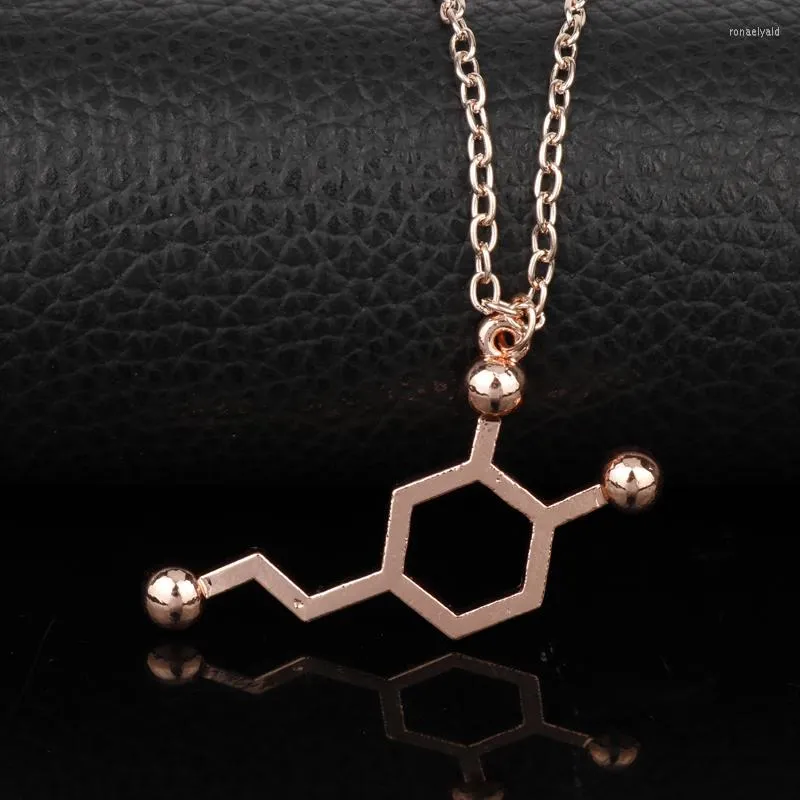 Chains 2023 Arrivals Fashion Jewelry Molecule Necklace Pendants Women Choker