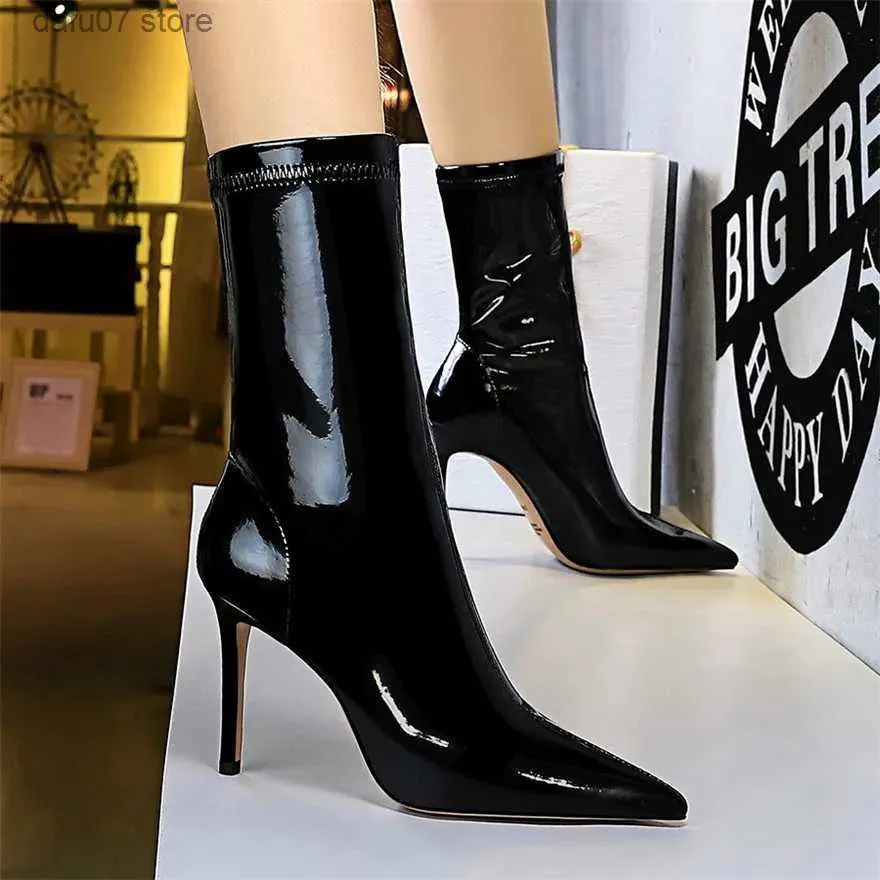 Bottes 2023 bottes mi-mollet en cuir verni brillant femmes pointues Sexy noir bottes de fête chaud Stretch talons hauts dames Botas Mujer automne T231106