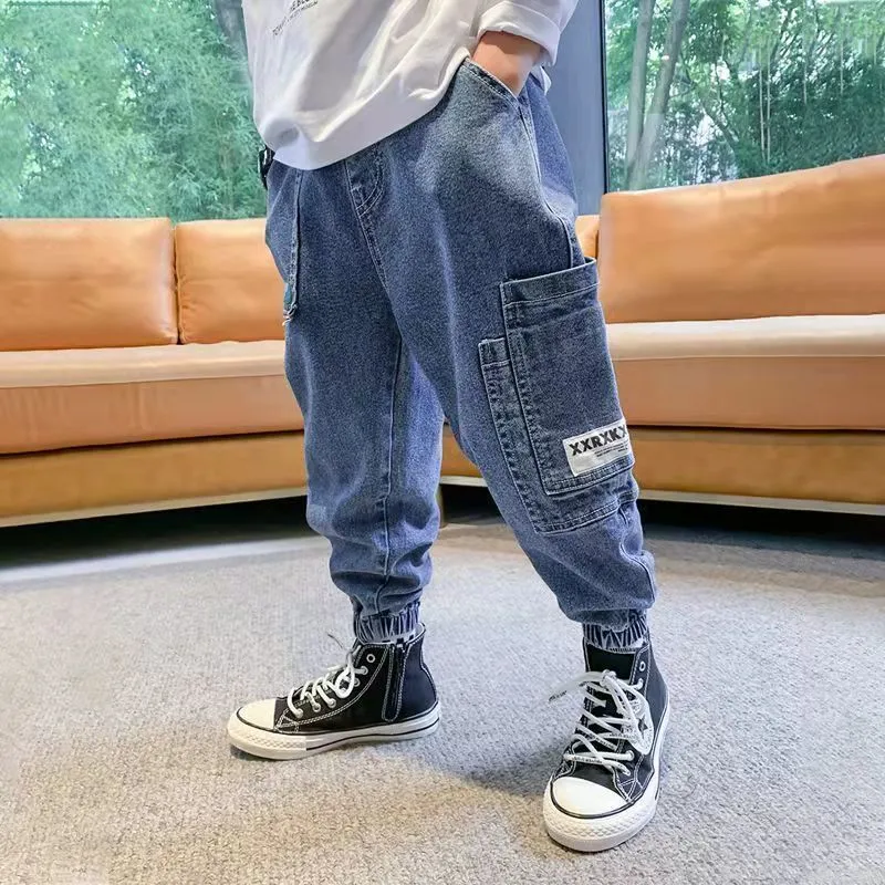 Boy jeans deals outfits